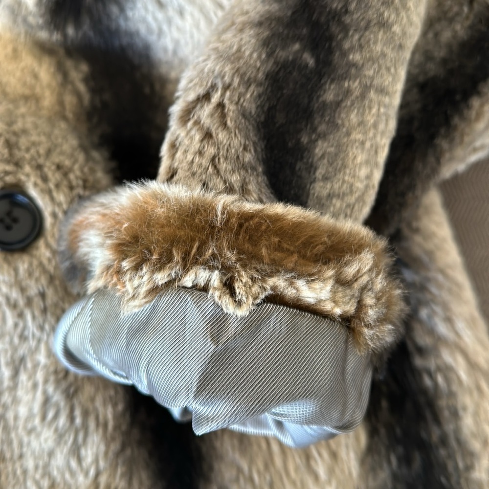 Fur coat - Picture 10 of 14